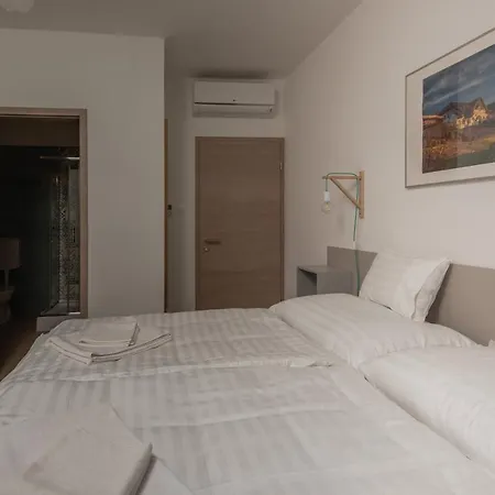 Hotell Magaspart Panzio 3*