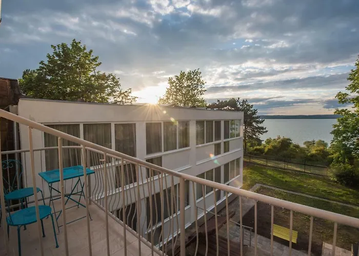 Hotell Magaspart Panzio 3*